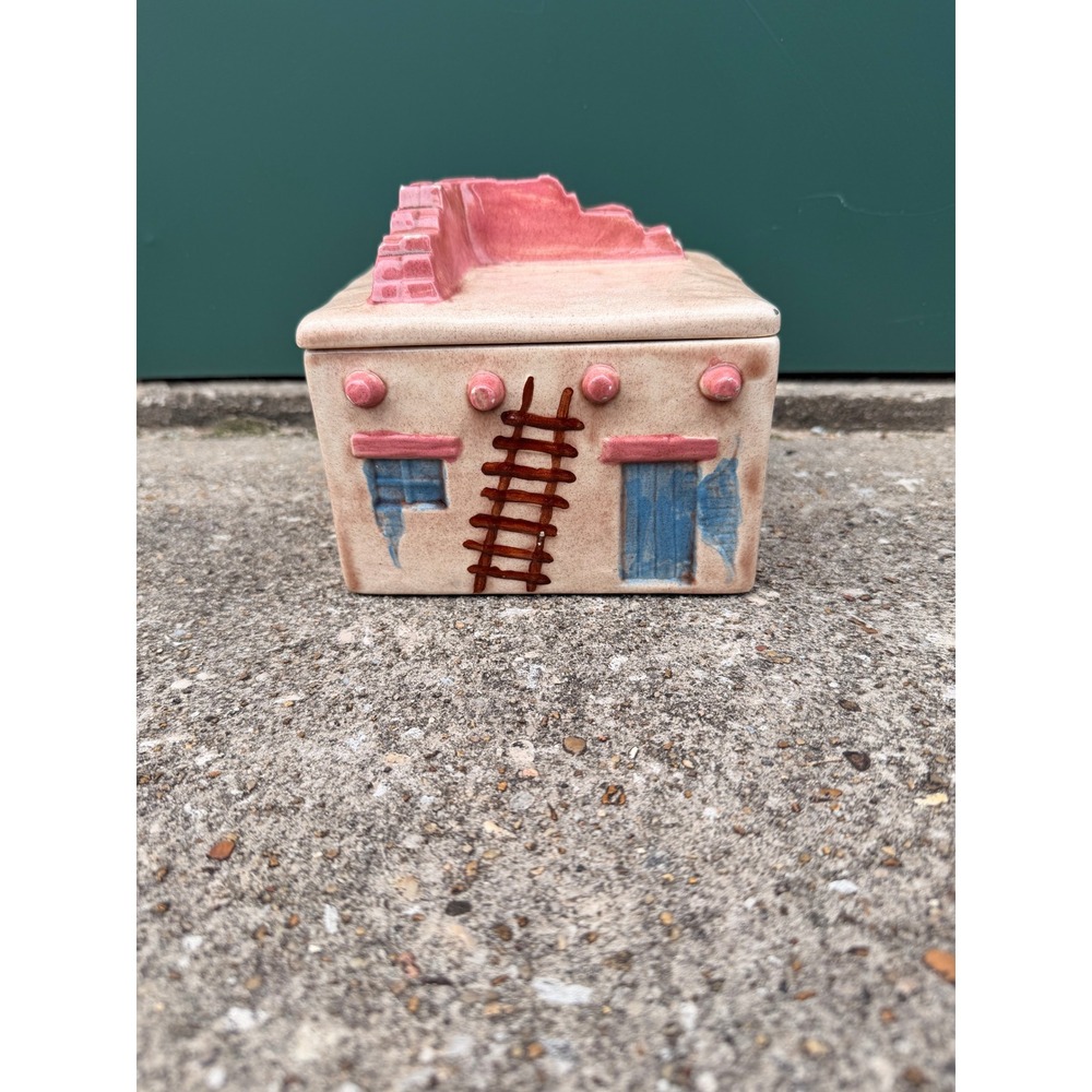 Southwest Native American Pueblo Adobe House‎ Village Cookie Jar ceramic